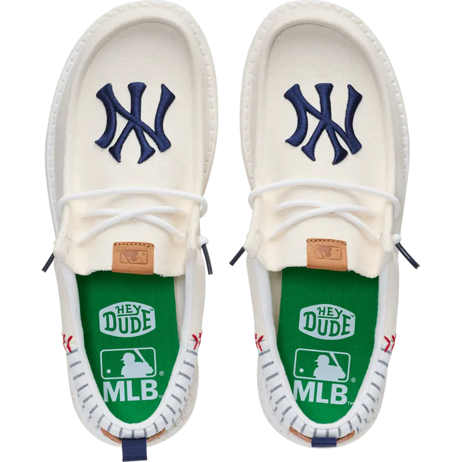 Wally Funk MLB Vintage New York Yankees - Image 3